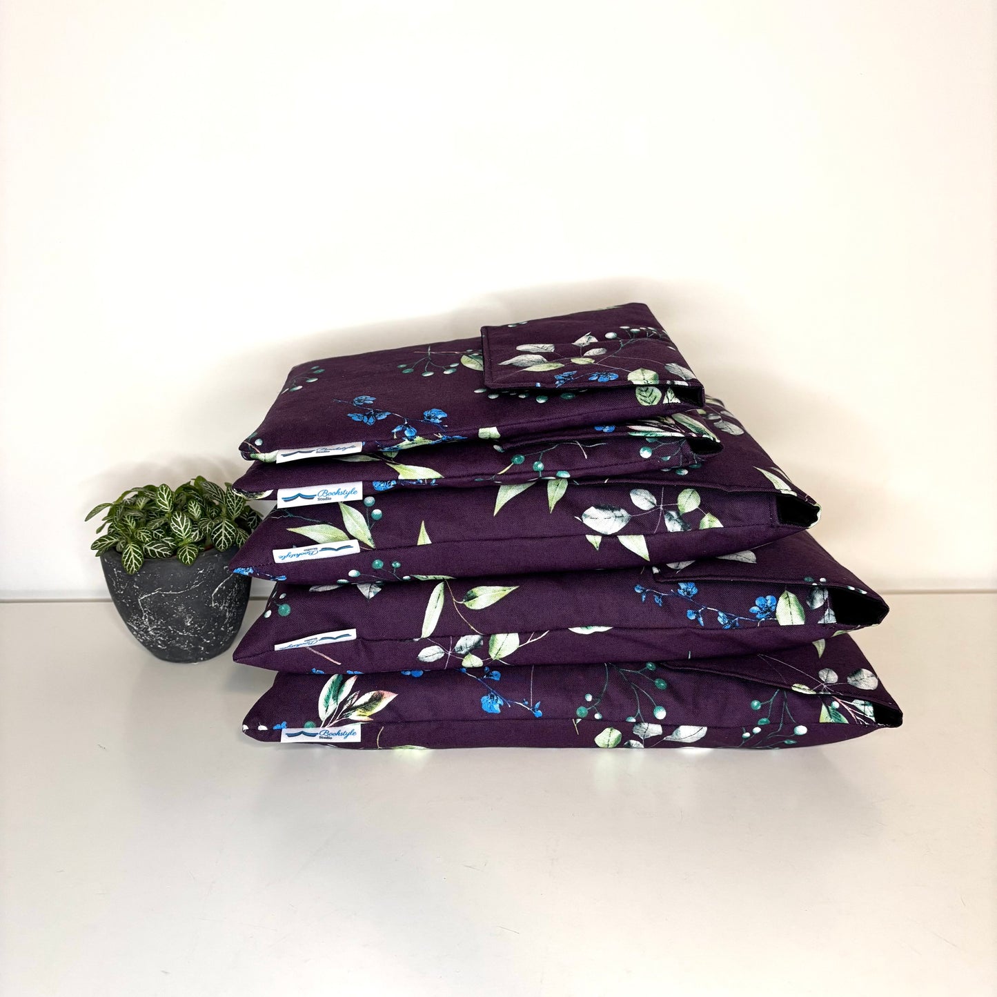 E-reader Sleeve Romantasy