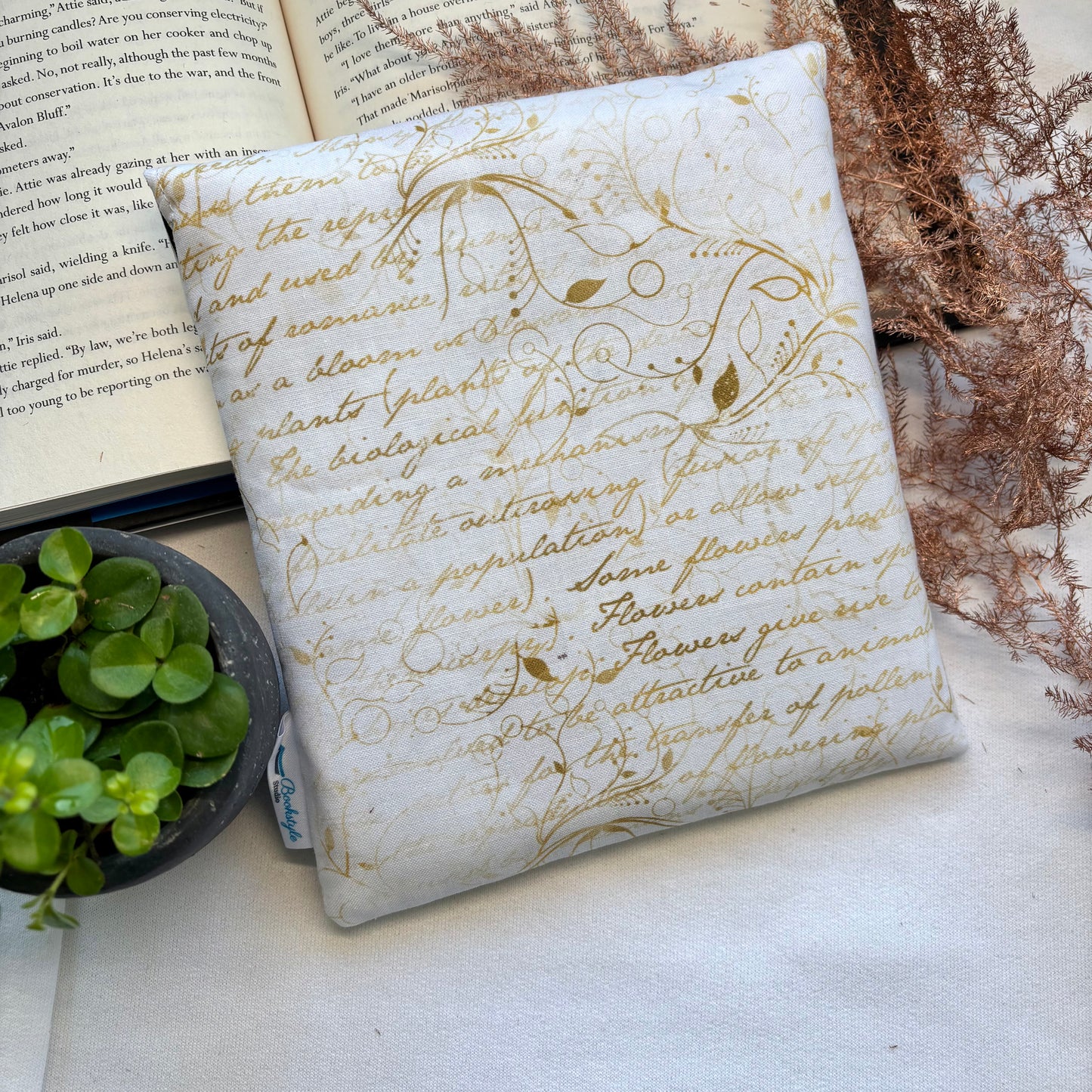E-reader Sleeve Scribe