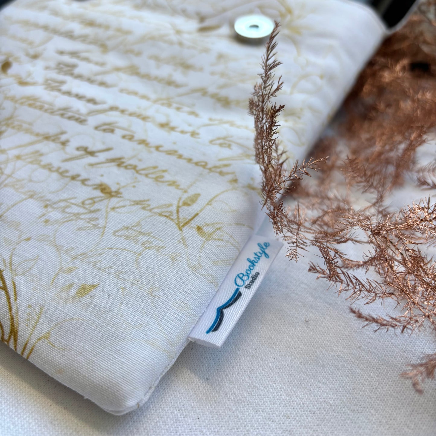 E-reader Sleeve Scribe