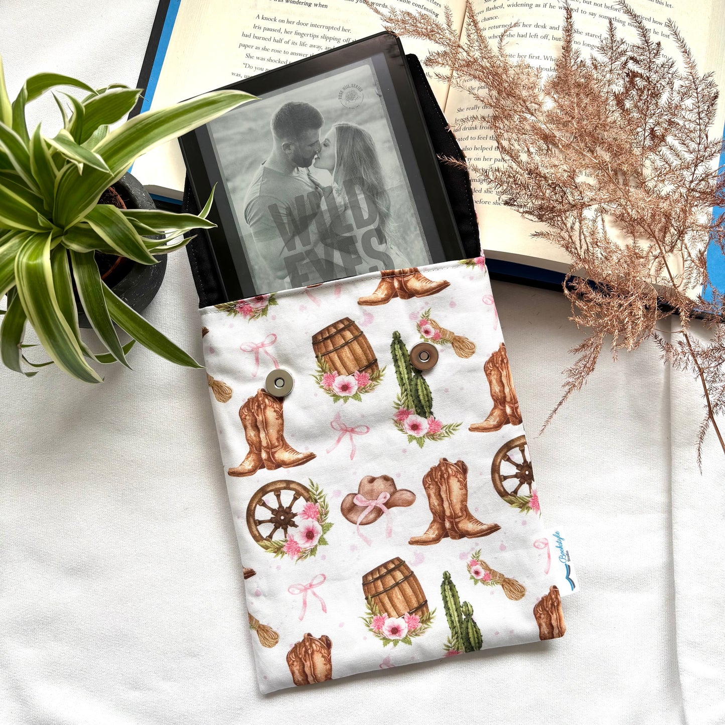 E-reader Sleeve Cowboy Romance