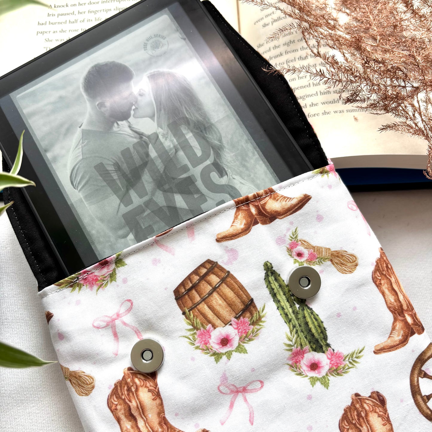 E-reader Sleeve Cowboy Romance