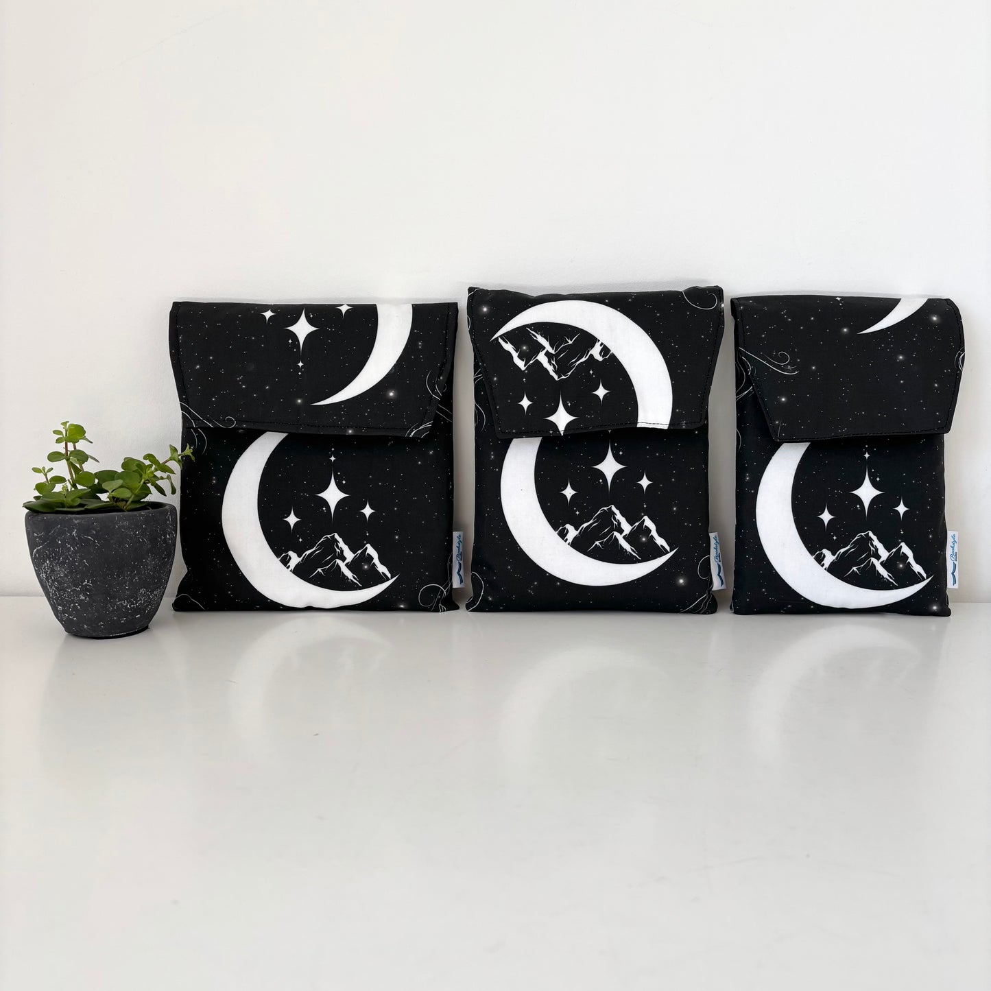 E-reader Sleeve Night Court