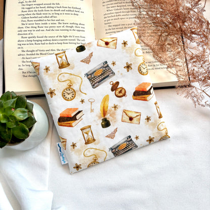 E-reader Sleeve Adventurous Letters
