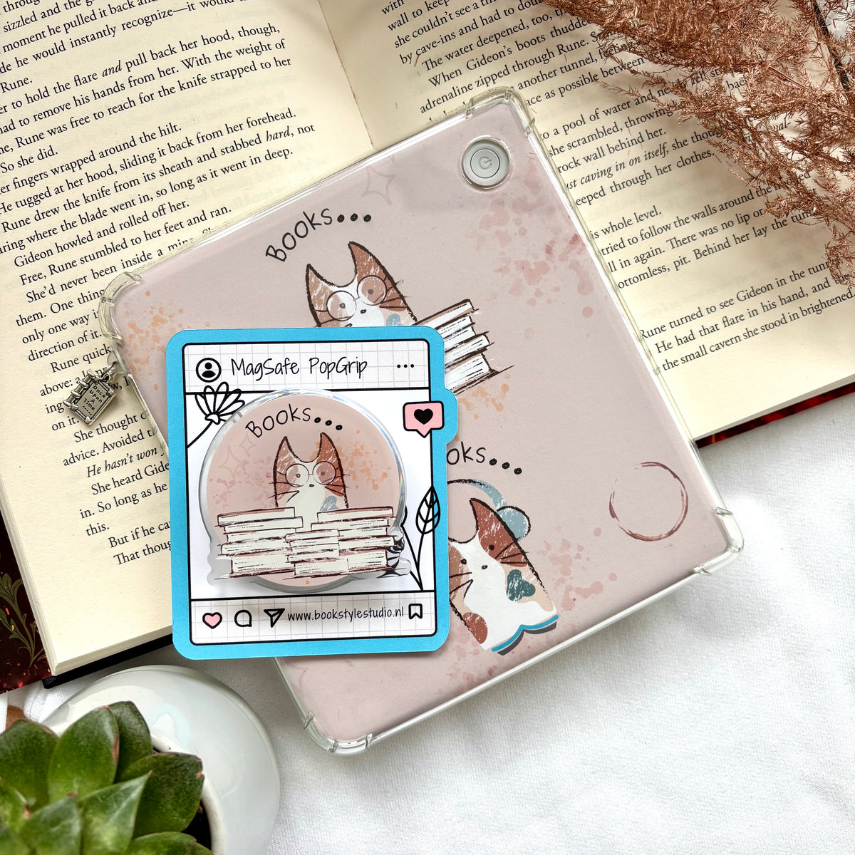 MagSafe PopGrip E-reader Reading Cat