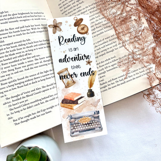 Papieren boekenlegger Adventurous Letters