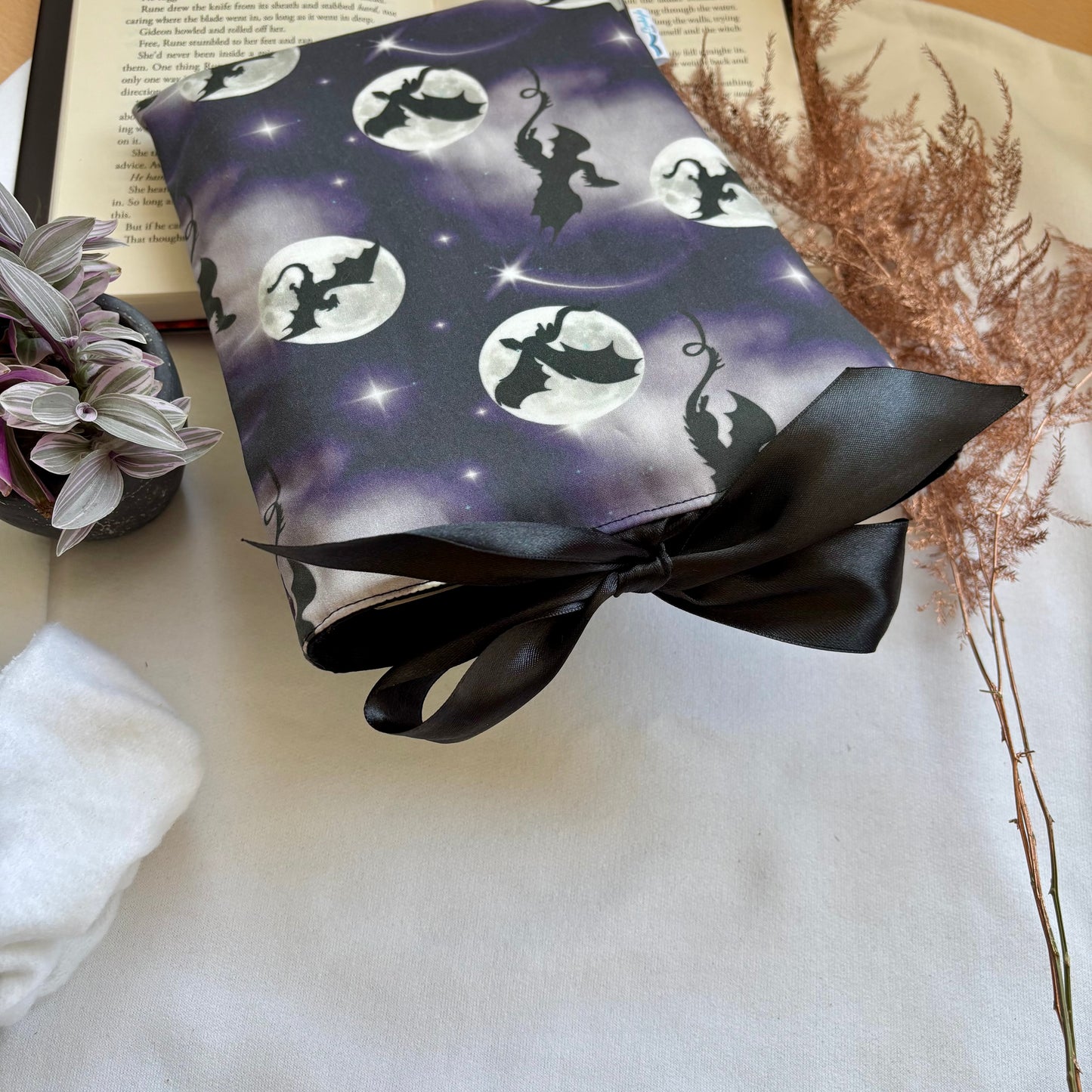 Book Sleeve Print Lover