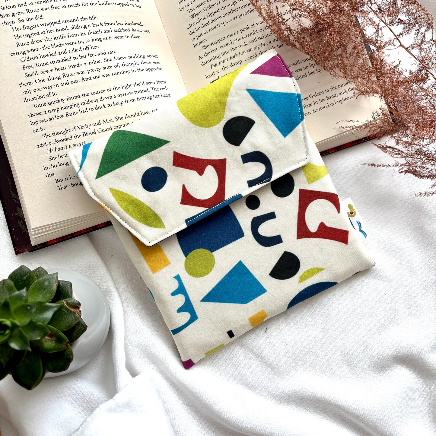 E-reader Sleeve Paper Cut Studio Copp