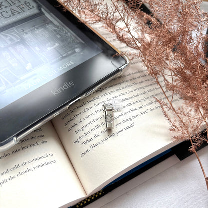 E-reader dust plug coffee
