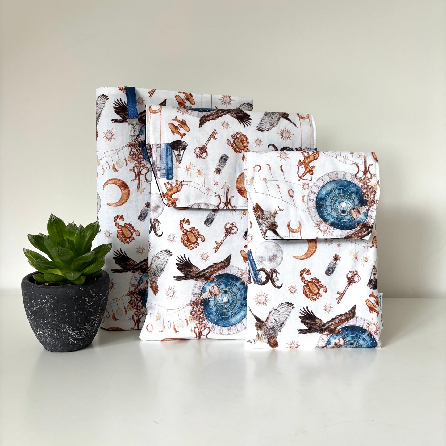 E-reader Sleeve Magical World