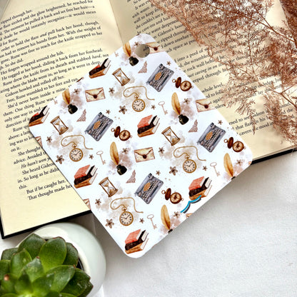 E-reader Insert Adventurous Letters