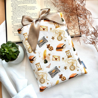 Boek Sleeve Adventurous Letters Print Lover